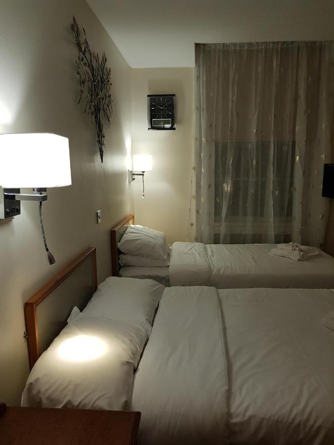 Linden Tree Bed & Breakfast Gloucester Eksteriør bilde